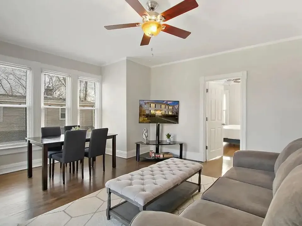 311 W Park Ave #2
