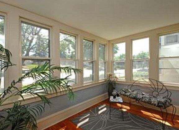 2nd image of 3950 Portland #206