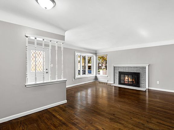 4th image of 24000 Seneca Ave