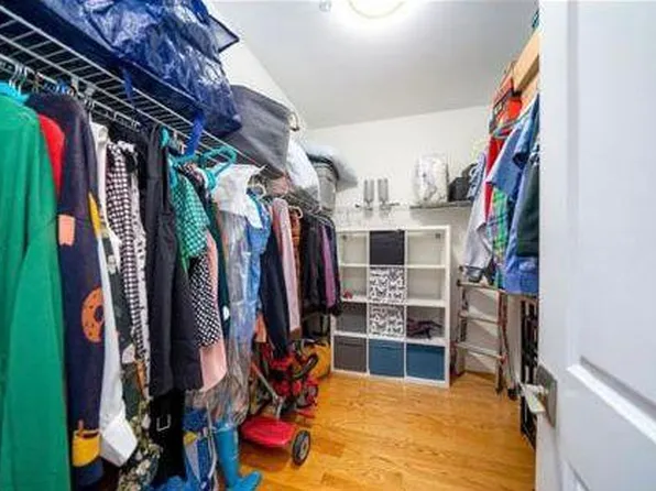 2408 Summit Avenue image 18 of 26