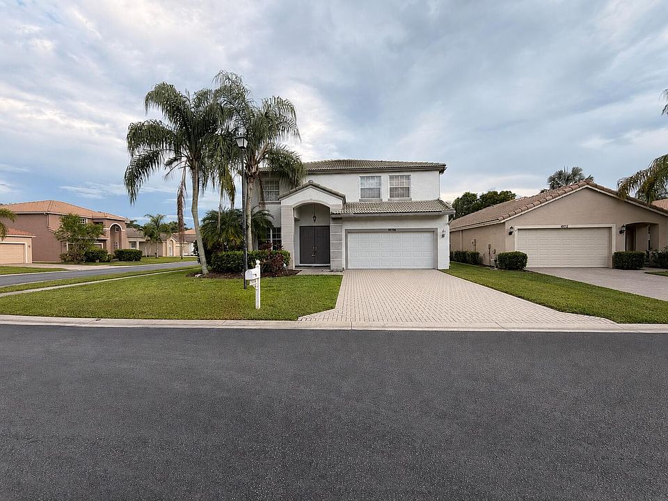 1st image of 10706 Hidden Bend Way
