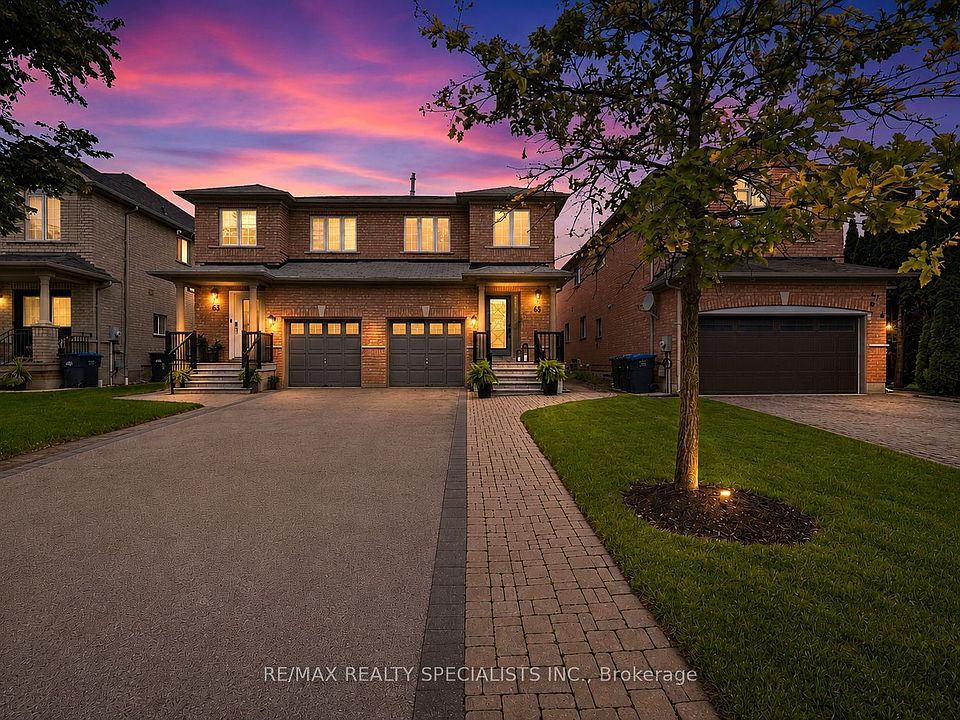1st image of 65 Ironhorse Cres