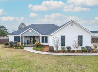 5009 Remington Rd, Moss Point, MS 39562