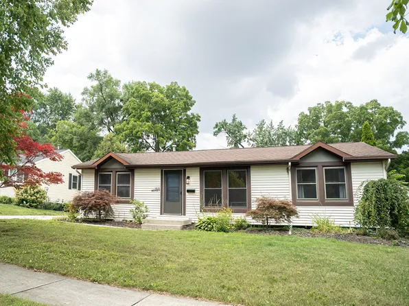 1525 Lenox Rd SE, Grand Rapids, MI 49506