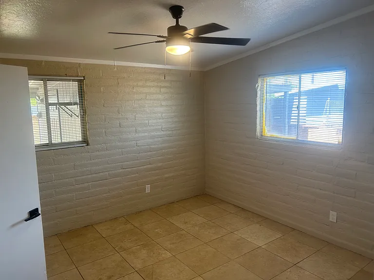 1148 S Lehigh Dr — Photo 7