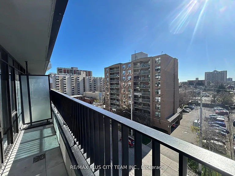 1 Jarvis St E #527 — Photo 20
