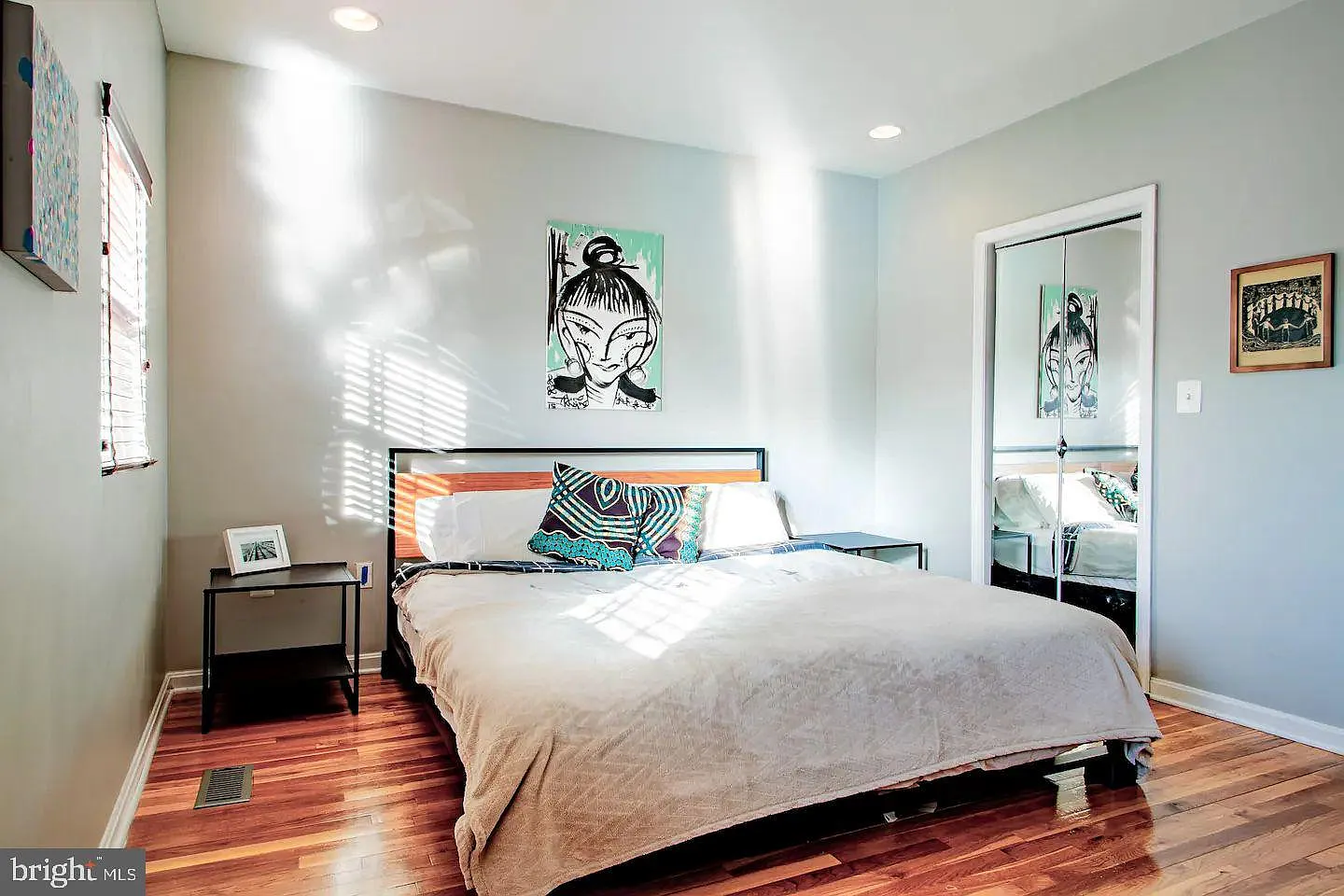 3 bed, 1.5 bath, 1408 sqft, $3,700 — Photo 4