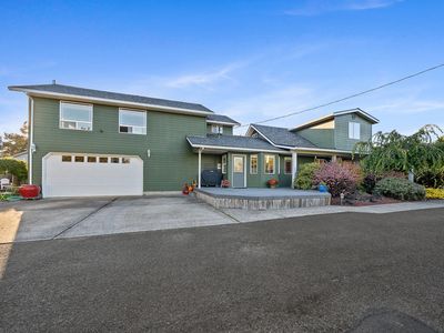 3607 3rd St, Tillamook, OR, 97141