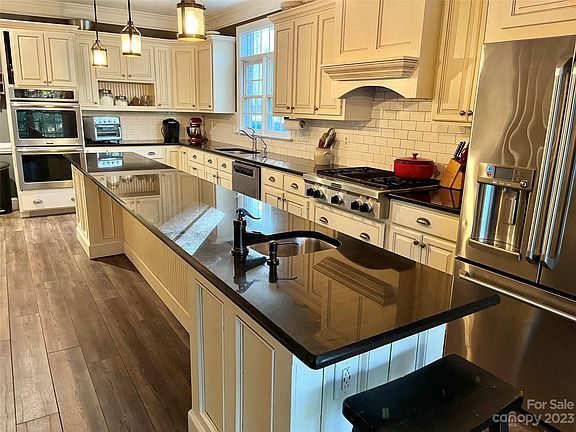 3rd image of 5031 Cambridge Oaks Dr