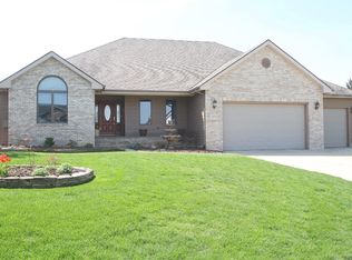 2653 Mariestad Dr, Valparaiso, IN 46385