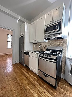 1st image of 221 E 32nd St APT 14