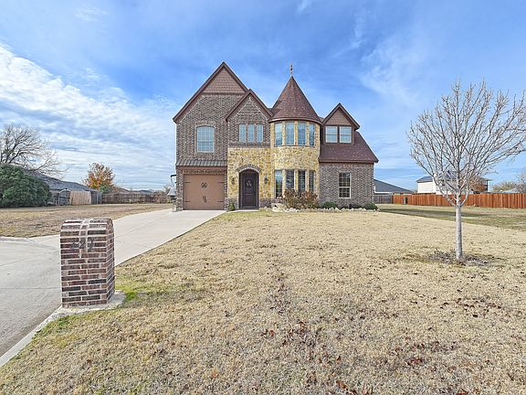 5th image of 321 Marion Dr
