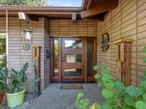 2081 Olive Ave, Saint Helena, CA 94574