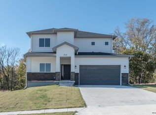 7614 S 34th St, Bellevue, NE 68147