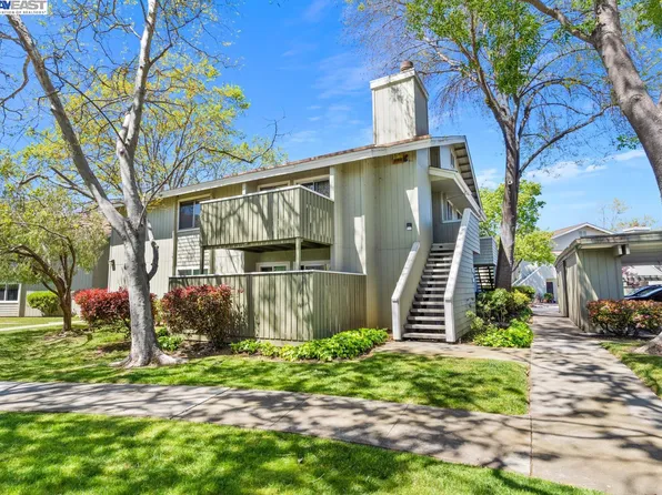 346 Caliente Dr, San Leandro, CA 94578