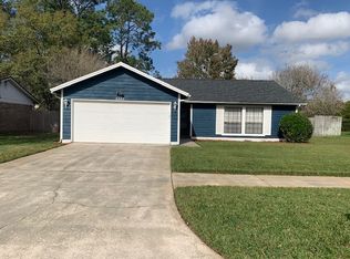 3823 Mandarin Woods Dr S, Jacksonville, FL 32223