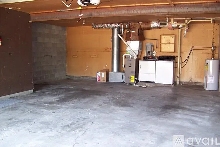 2208 Stoneybrook Rd #3 — Photo 8