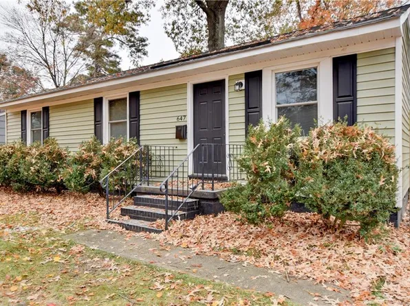 647 Daniel Dr, Newport News, VA 23601