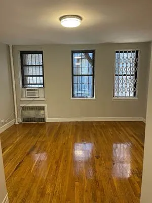 Rented by Gotham City Realty Group | media 17