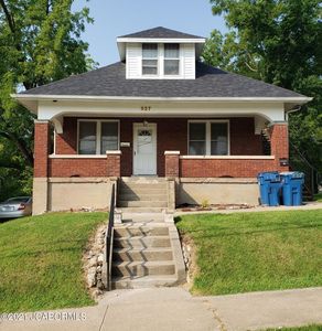 927 W High St, Jefferson City, MO, 65109