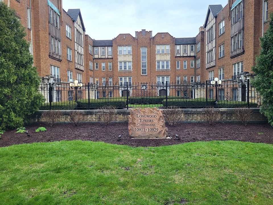 1st image of 10929 S Longwood Dr APT 1