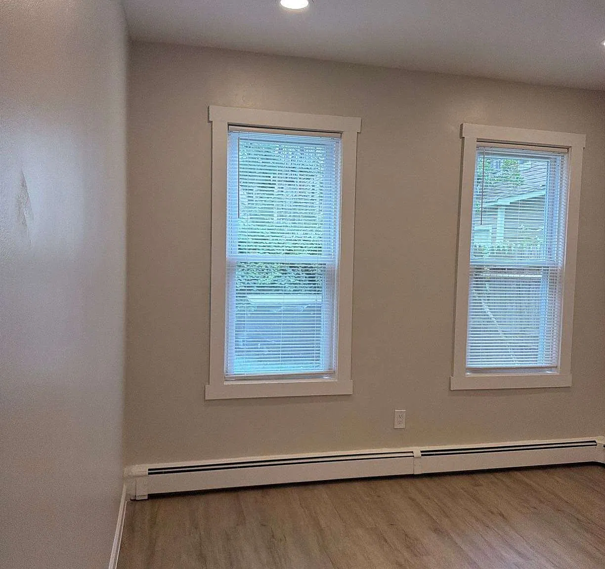 2 bed, $1,895 — Photo 4