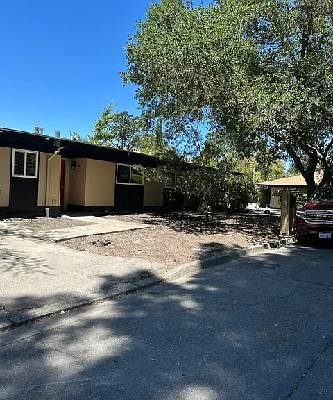 982 Almanor Ct #982 — Photo 14