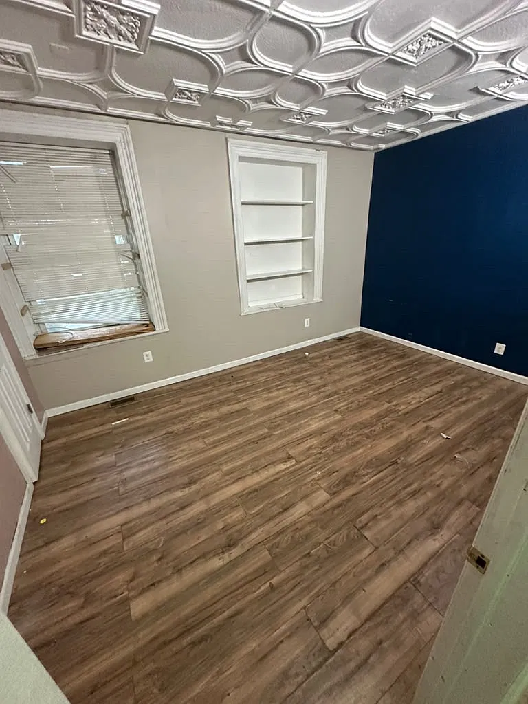 2 bed, $2,000 — Photo 2