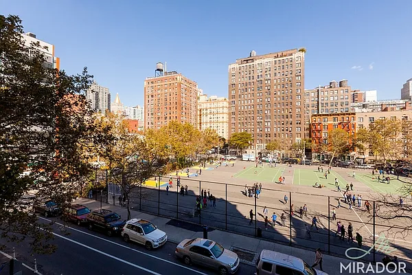 Rented by Mirador Real Estate | media 10