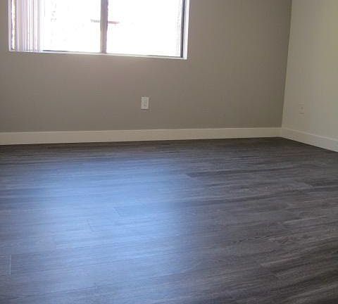4th image of 324 W Meda Ave