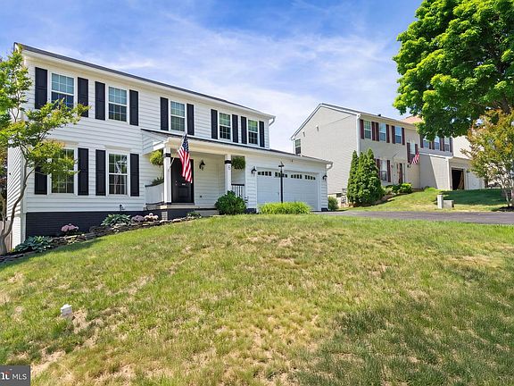 2nd image of 6 Sturbridge Ln