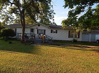 520 E 4th St, Moline, KS 67353