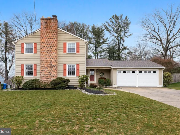 184 Pearl Croft Rd, Cherry Hill, NJ 08034