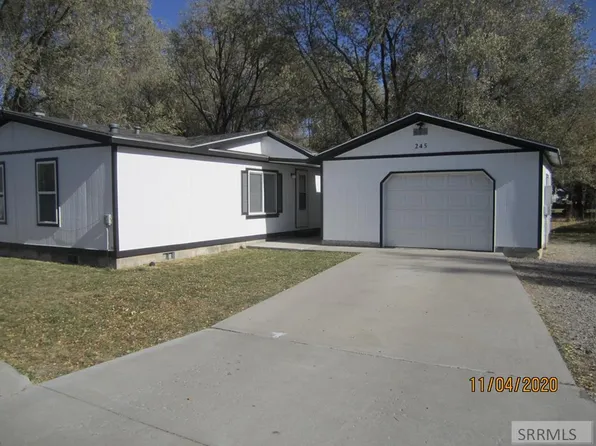 245 Elaine St, Blackfoot, ID 83221