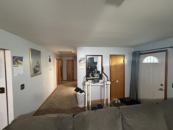 5th image of 226 N Maple St