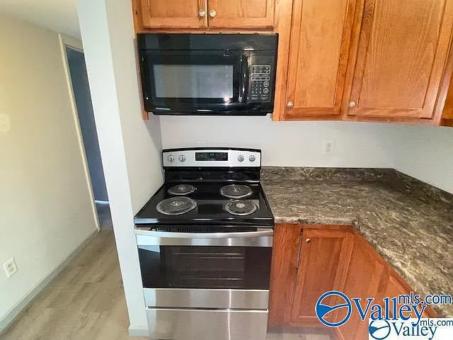 2950 Hood Rd SW #E — Photo 8