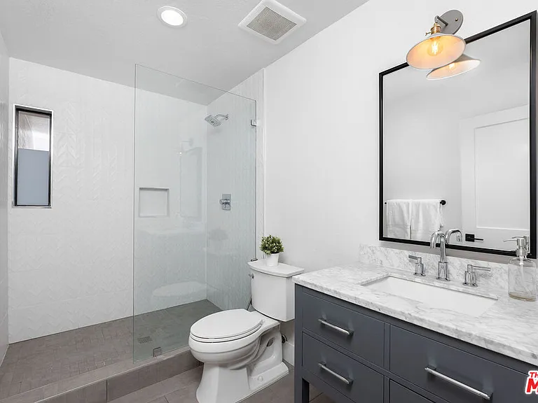 23458 W Moon Shadows Dr — Photo 5