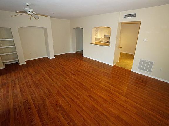 3rd image of 14904 Arbor Springs Cir APT 203