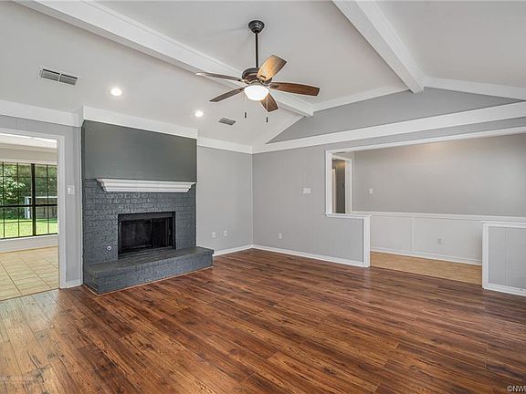 3rd image of 5606 N Heatherstone Dr