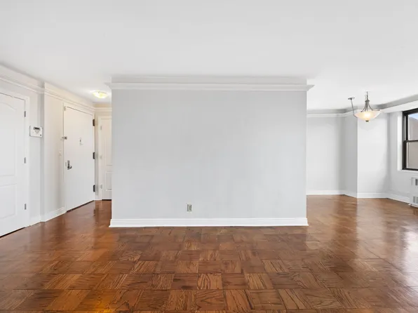 500 Central Avenue image 4 of 32