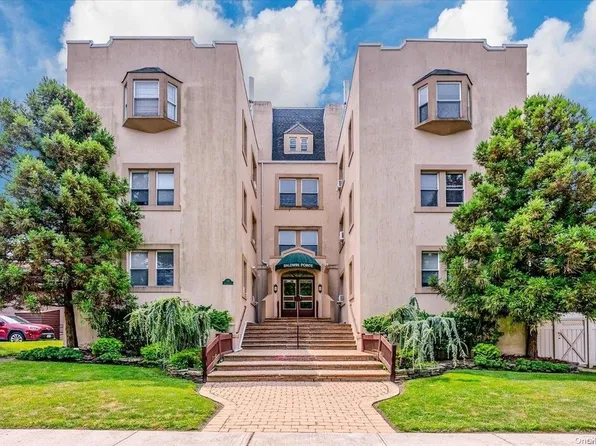 714 School Street #A-2, Baldwin, NY 11510