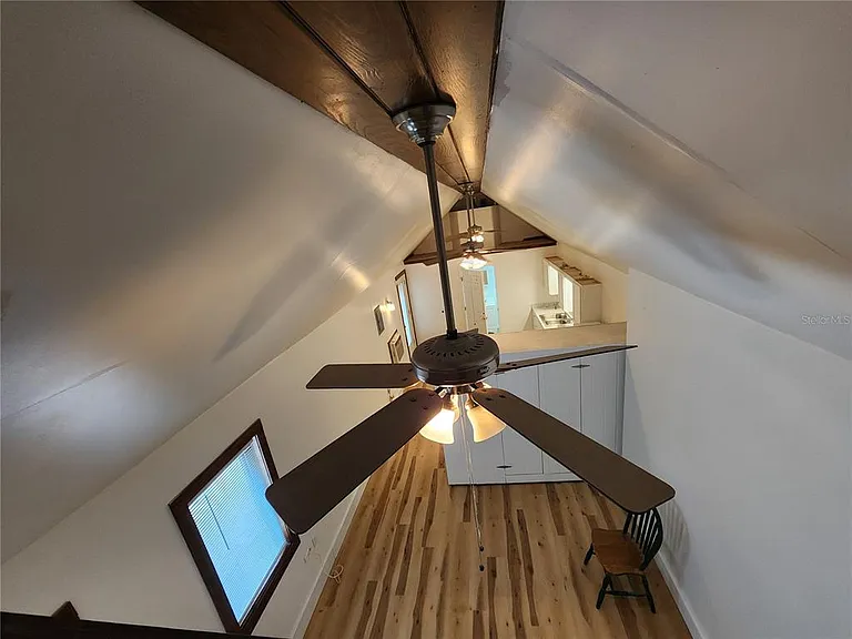 120 SE 7th St #5 — Photo 3