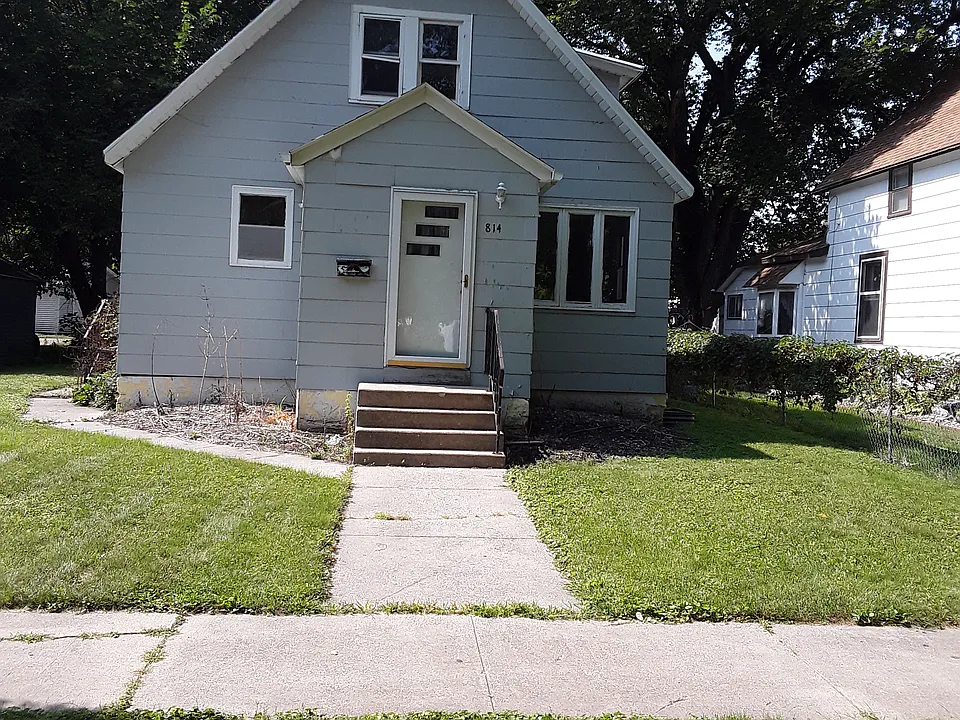 814 Walnut St