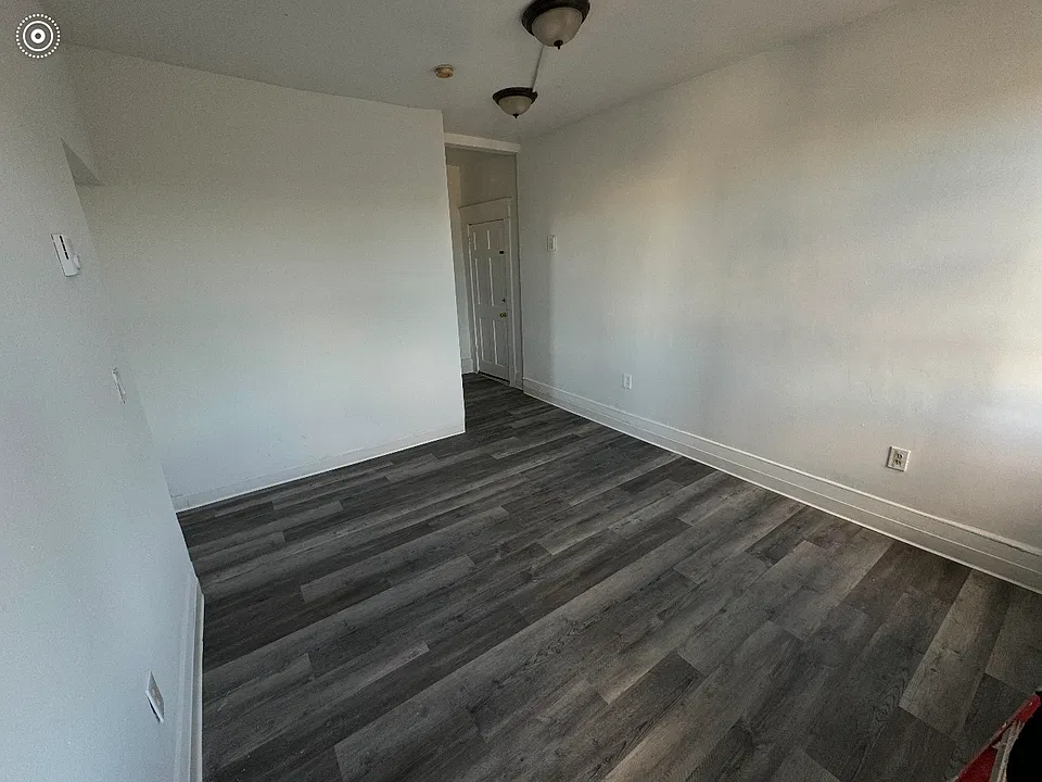 720 Cortlandt St #9
