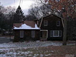 1st image of 11 Elm Dr