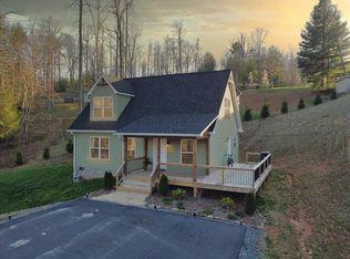 44 English Walnut Ln, Sylva, NC 28779