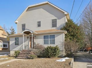 220 Webster Ave, Lyndhurst, NJ 07071