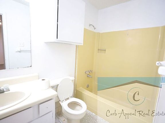 4th image of 2110 Cedar Heights Dr APT 3