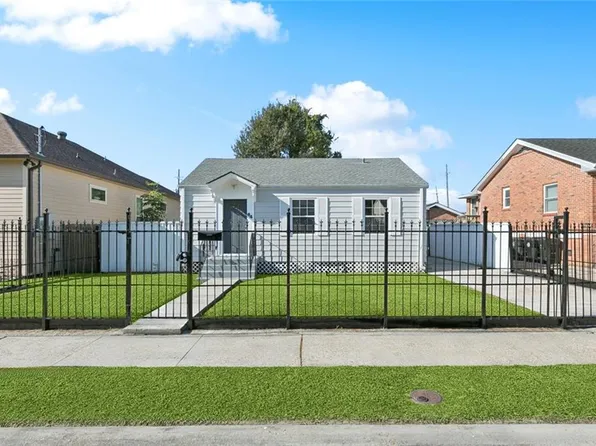 64 Curtis Dr, New Orleans, LA 70126