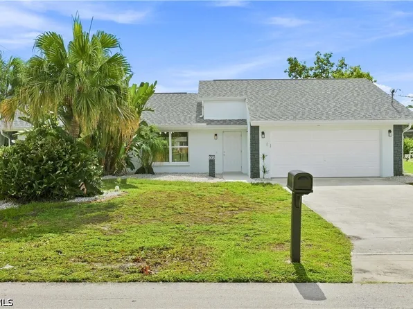 903 SE 20th Ct, Cape Coral, FL 33990